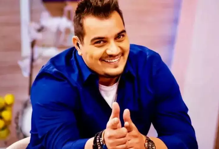 Bianca Drăgușanu contrazice comunicatul Poliției și spune că nu l-a amenințat pe Gabi Bădălău cu un ciob de sticlă: "Nu mă pot bate cu bărbați. Sunt rea de gură, ca orice om care se mai enervează, dar..."