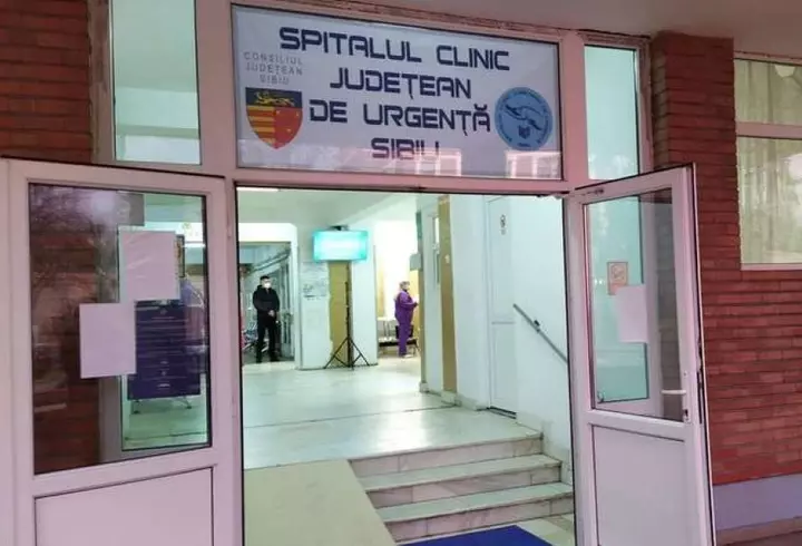 Ce NU ai voie să faci în secția de votare. Amenzi uriașe pentru cei care încalcă legea la alegerile prezidențiale 2024
