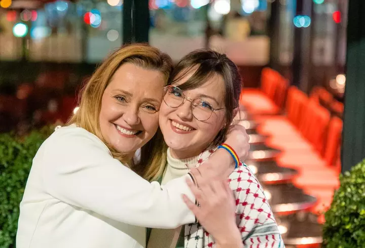 Călin Georgescu a folosit și Facebook, nu doar TikTok, în campania electorală. Peste 4.000 de reclame politice îl ridicau în slăvi pe el și o atacau pe Elena Lasconi, se arată într-un raport