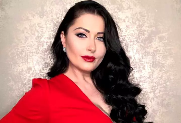 Gabriela-Cristea (3)