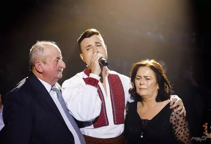 Mihai Găinușă regretă plecarea de la Cronica Cârcotașilor: "Dintre zilele triste, cred că cea mai tristă a fost plecarea de la Cronică. Viața e ca un leagăn, care te înalță și te coboară..." / EXCLUSIV