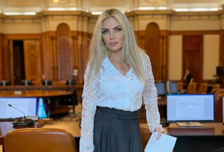Pescobar are probleme cu restaurantul său din Londra, după ce un "hater activ" i-a făcut plângere: "Acolo am angajat 10 români, am investit vreo 350.000-400.000 de lire" / Protecția Consumatorului a venit în control