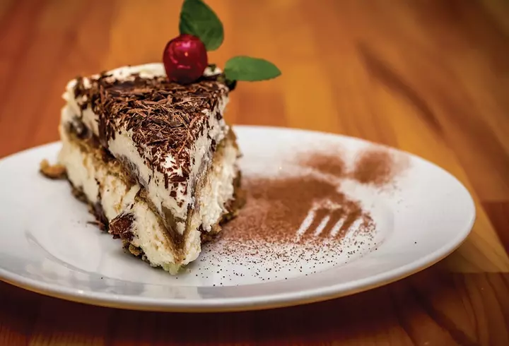 Rețetă de tartă cu legume și humus - un preparat de post sănătos și delicios