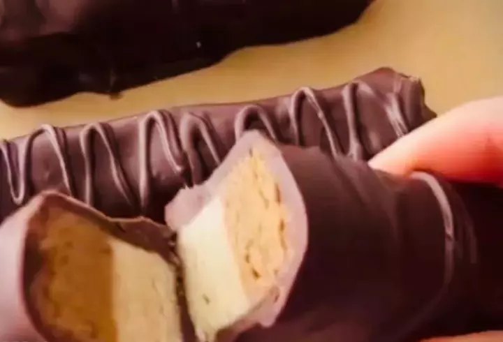 Rețeta de Pavlova și toate secretele pentru un desert perfect