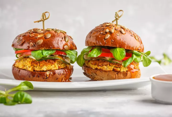 Rețeta de Pavlova și toate secretele pentru un desert perfect