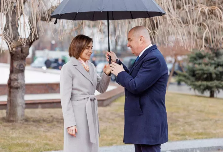 Laura Vicol susține că Nordis, firmă în insolvență, își continuă activitatea. Cum îl apără pe Vladimir Ciorbă, soțul ei: „Blocurile sunt contruite, se finalizează. Toți muncesc, s-au ridicat măsurile...”