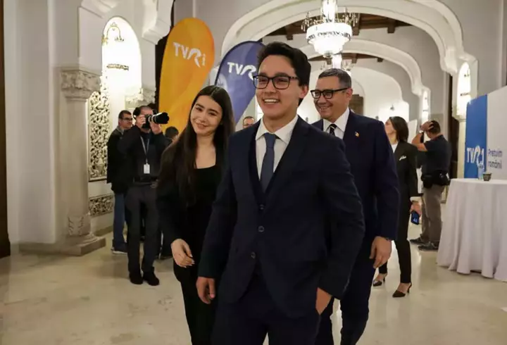 Claudiu Bleonț își cere iertare după ce și-a umilit fiica de 11 ani pe scena de la Premiile Gopo: "O iubesc enorm! Uneori se pot spune lucruri într-un mod care nu ajută, ci rănește"