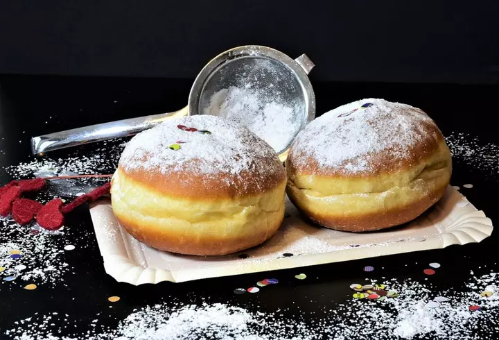 Rețeta de Pavlova și toate secretele pentru un desert perfect