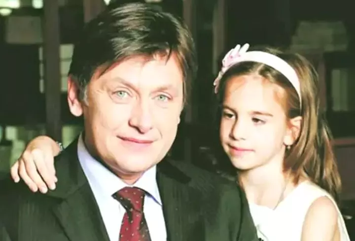 Cine este Cristina Bălan, românca ale cărei iniţiale sunt gravate pe bateriile Tesla. A câştigat un proces împotriva lui Elon Musk: "Mi-aș dori să aibă decența de a-și cere scuze"