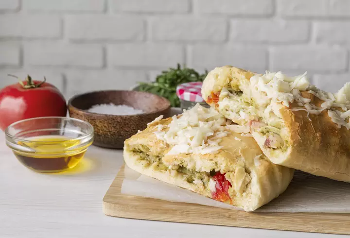 Suc de roșii fără conservanți: metoda naturală folosită de Dragoș Bucur și Dana Nălbaru. Care este ingredientul secret ce ajută la conservare