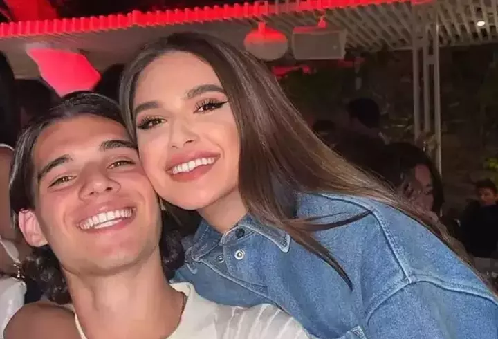 Ianis Hagi, susținut din tribune de familie, la meciul România – Moldova.  Cum au fost surprinse soția și sora lui: Kira a fost în culmea emoțiilor la golul fratelui ei