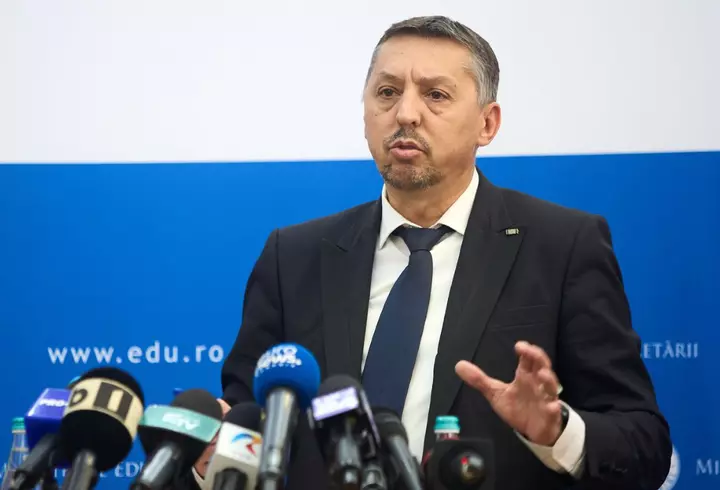 Adrian Alexandrov, adevărul dureros despre relația dintre Elena Udrea și fiica ei de 7 ani: "Sunt străine una de cealaltă, nu se cunosc absolut deloc!"