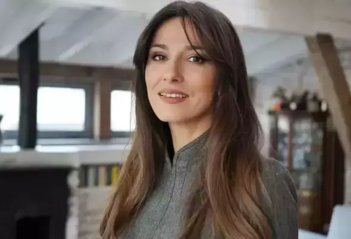 Dana Rogoz, despre provocările vieții cu doi copii: „Ne-am împărțit cumva sarcinile. Facem tot felul de scheme”. Cine o ajută cel mai mult cu cei mici / EXCLUSIV