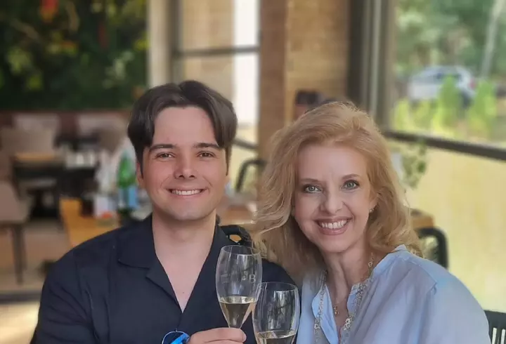 O iubire discretă, dar perfectă! Monica Anghel spune că soțul ei, Marian Caraivan, e sprijinul ei din umbră: "Mă așteaptă cu zâmbetul pe buze, mă așteaptă cu ceva bun de mâncare. Îmi face masaj la picioare" / EXCLUSIV