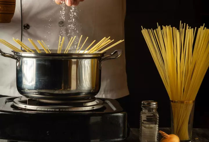 Cum previi formarea mucegaiului la zacuscă