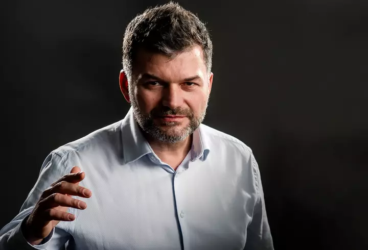 Gheorghe Turda îl acuză pe Radu Ille că îi cântă piesele fără acordul său: "Interpretează prost piesele din Maramureș și la caterincă. L-am certat, i-am dat un picior în fund"