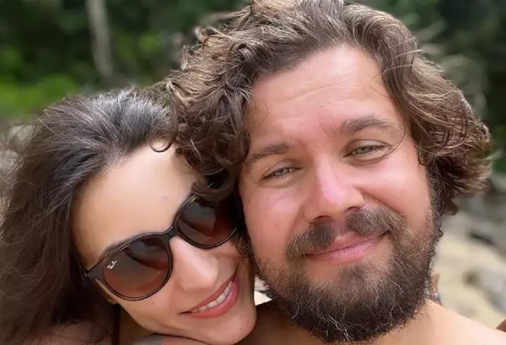Roxana Ciuhulescu, față în față cu fostul soț, la 8 ani de la divorț. De ce a chemat-o la tribunal și ce acuzații îi aduce vedeta lui Mihai Ivănescu: „El nu a fost în nicio zi prezent în viața fetiței mele”