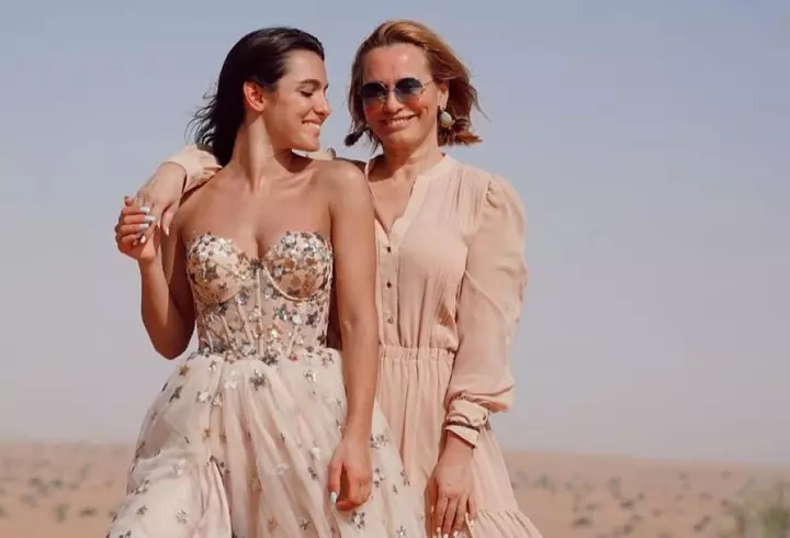 Ce ascunde Andreea Esca în fața camerelor. Detaliul pe care nimeni nu l-a observat de 30 de ani: „Mi-a spus să fiu atentă cum să îmi pună lumina, să nu se vadă acest lucru”