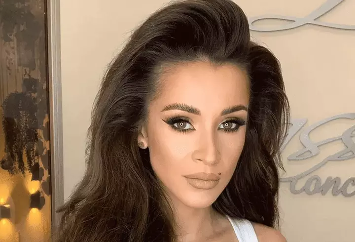 Corina Chiriac dezvăluie cum a cunoscut-o Doina Badea, în urmă cu 55 de ani: ”A fost prima mea întâlnire cu o vedetă enormă pe care o vedeam în particular și în dormitor cu valiza în mână” / EXCLUSIV