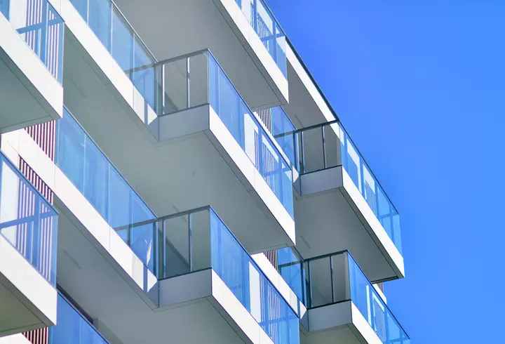 Indicele Imobiliare.ro: Prețurile apartamentelor se stabilizează în marile orașe. Unde plătești cel mai mult și cel mai puțin pentru a deveni proprietar?