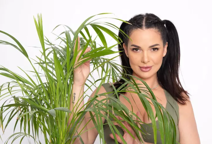 Corina Chiriac dezvăluie cum a cunoscut-o Doina Badea, în urmă cu 55 de ani: ”A fost prima mea întâlnire cu o vedetă enormă pe care o vedeam în particular și în dormitor cu valiza în mână” / EXCLUSIV