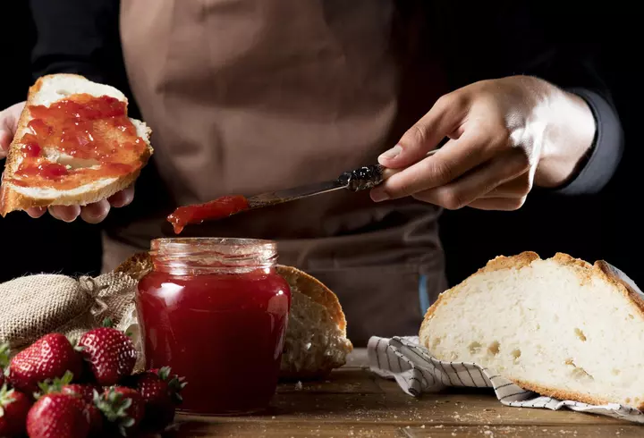 Cum previi formarea mucegaiului la zacuscă