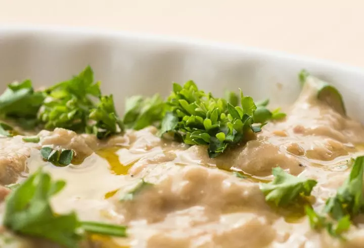 Cum previi formarea mucegaiului la zacuscă