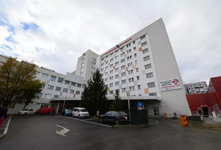 Irinel Columbeanu nu a mai fost sunat sau vizitat de fiica lui, Irina. Ce l-a întristat după defilarea tinerei din Cluj: „Și-ar dori să devină medic, nu fotomodel, ca mama ei”