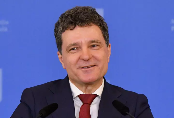 Ce a răspuns Ilie Bolojan, întrebat dacă folosește demisia pentru a intimida coaliția: „E nevoie de respect și solidaritate între parteneri. Nu faci reforme uitându-se la sondaje”
