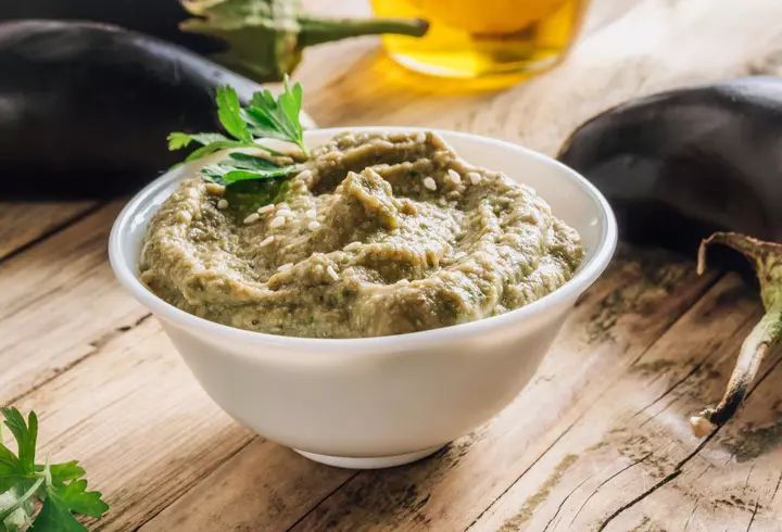 Cum previi formarea mucegaiului la zacuscă