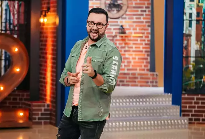 Ce ascunde Andreea Esca în fața camerelor. Detaliul pe care nimeni nu l-a observat de 30 de ani: „Mi-a spus să fiu atentă cum să îmi pună lumina, să nu se vadă acest lucru”