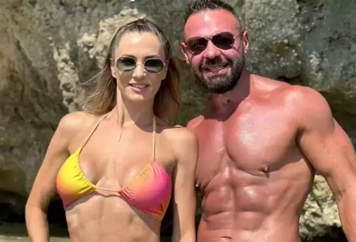 Imagini de la mormântul Fănicăi, prima soție a lui Florin Salam, la 16 ani după deces. Locul e plin de fotografii, icoane și lumânări