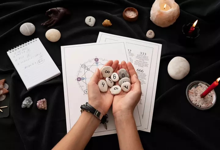 Horoscop săptămânal 3–9 noiembrie 2025. Început de lună marcat de lecții importante