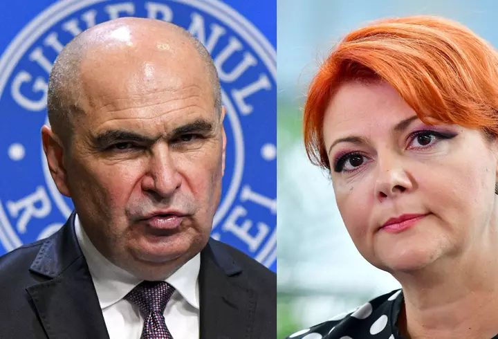 George Simion și Călin Georgescu, mitinguri separate la Alba Iulia. Liderul AUR, însoțit de soție și fiu, s-a plâns de atitudinea jandarmilor: „Nu respectă niște reguli”