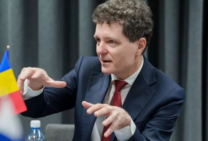 Alocaţiile pentru copii nu vor fi mărite nici în anul 2026, deși legislația în vigoare prevede actualizarea anuală cu rata inflației / Câți bani pierd copiii