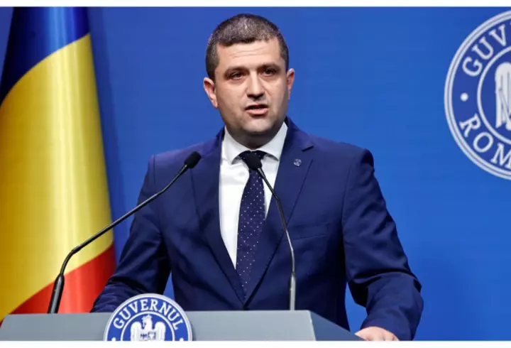 Alocaţiile pentru copii nu vor fi mărite nici în anul 2026, deși legislația în vigoare prevede actualizarea anuală cu rata inflației / Câți bani pierd copiii