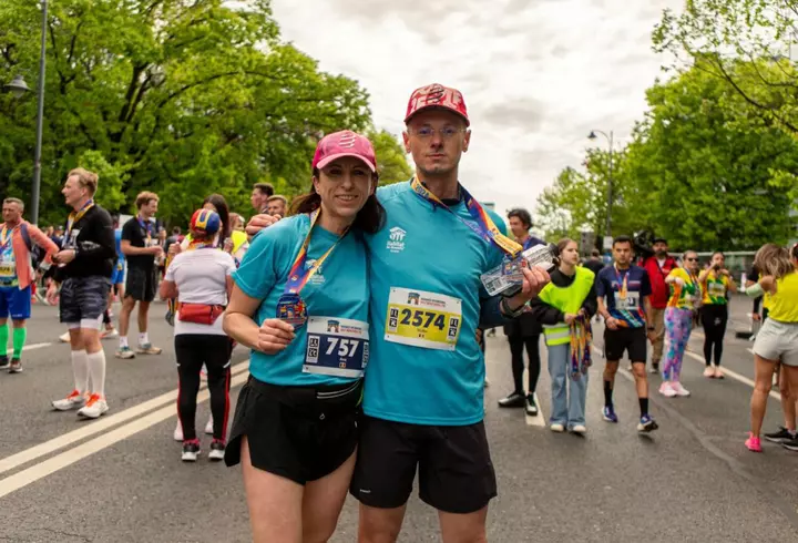 Cine este Raluka. Cântăreața a câștigat sezonul 1 Asia Express și se iubește cu un bărbat cu 20 de ani mai mare decât ea