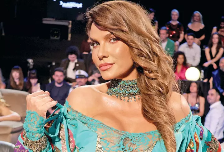 Cum se înțelege Kristina Cepraga cu Aurora-May, fiica ei în vârstă de 10 ani. Actrița i-a fost profesoară de actorie: "Are talent. Din fericire, nu vrea să urmeze această meserie" / EXCLUSIV