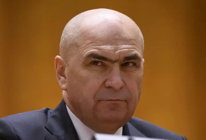 Alocaţiile pentru copii nu vor fi mărite nici în anul 2026, deși legislația în vigoare prevede actualizarea anuală cu rata inflației / Câți bani pierd copiii