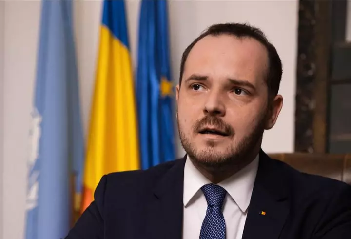 Alocaţiile pentru copii nu vor fi mărite nici în anul 2026, deși legislația în vigoare prevede actualizarea anuală cu rata inflației / Câți bani pierd copiii