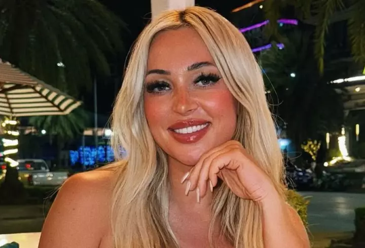 Laura Cosoi s-a vindecat de stări de anxietate după ce a devenit mama a patru copii: "Înainte aveam atacuri de panică. Când a început viața mea să se umple, nu mai am nicio depresie"