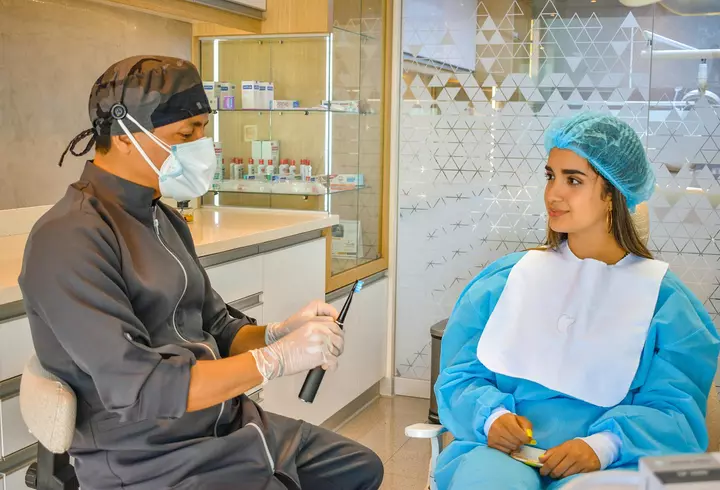 Cum să încetinești îmbătrânirea biologică fără diete drastice sau suplimente inutile