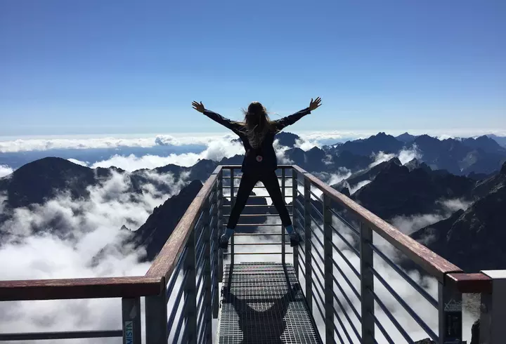 Economii inteligente și planuri de siguranță financiară: cum îți consolidezi stabilitatea anul acesta