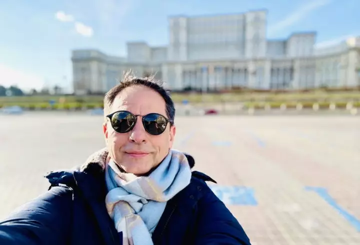 Dan Negru și Roxana Ionescu, ofertați de mai multe televiziuni să refacă Ciao Darwin: "Mi-au arătat și studii care confirmau că publicului îi e dor de show-urile de atunci"