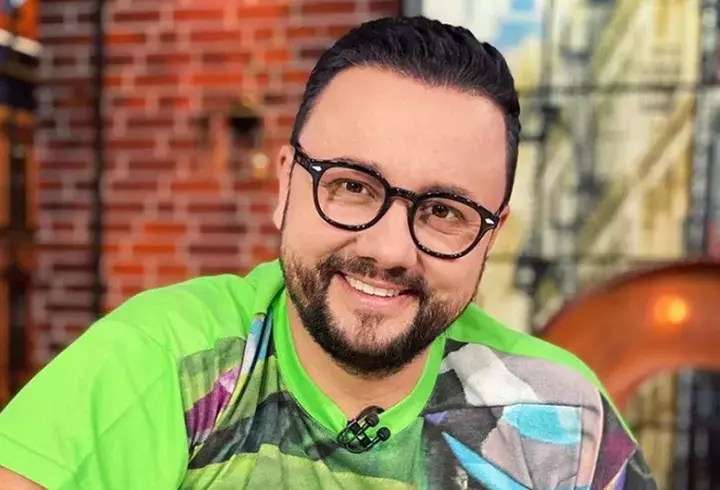 Andra, Cătălin, Eva și David Măruță, într-un interviu-eveniment în VIVA! de iunie: "Dincolo de toată agitația, încercăm să păstrăm lucrurile care contează cu adevărat: mesele împreună, serile în care povestim, momentele simple" / EXCLUSIV