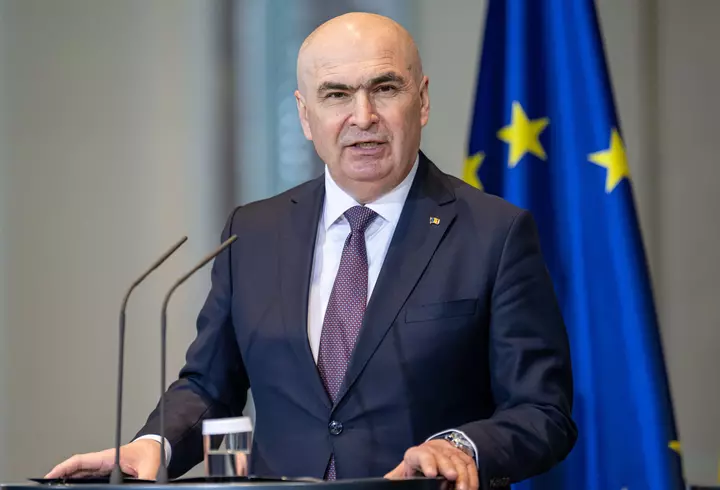 Reacția ministrului Rogobete, după ce a fost acuzat că a panicat populația în cazul avionului întors pe Otopeni: "Într-un scenariu negativ, vorbeam despre victime multiple, care nu se tratează pe pistă"