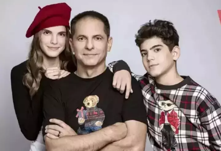 Dan Negru și Roxana Ionescu, ofertați de mai multe televiziuni să refacă Ciao Darwin: "Mi-au arătat și studii care confirmau că publicului îi e dor de show-urile de atunci"