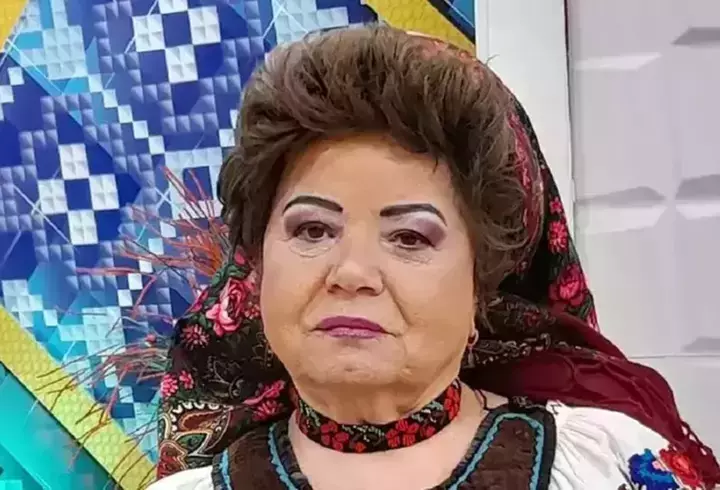 Ce sfaturi le-a dat Sanda Ladoși copiilor ei în alegerea carierei: „Chiar dacă ar lucra ca femeie de serviciu, le-am spus că trebuie să își facă treaba impecabil”. Bogdan e student la Medicină, iar Ioana vrea să facă Dreptul