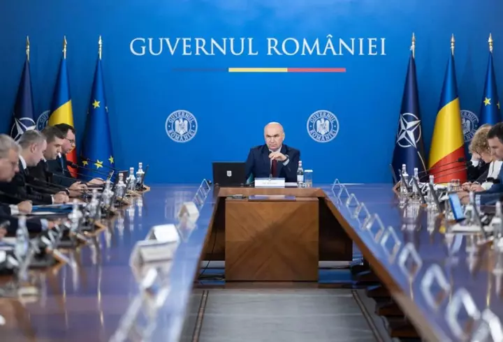 Textul moțiunii de cenzură PSD – AUR îmotriva Guvernului Bolojan, citit în plenul comun. Când urmează să fie dezbătută și votată