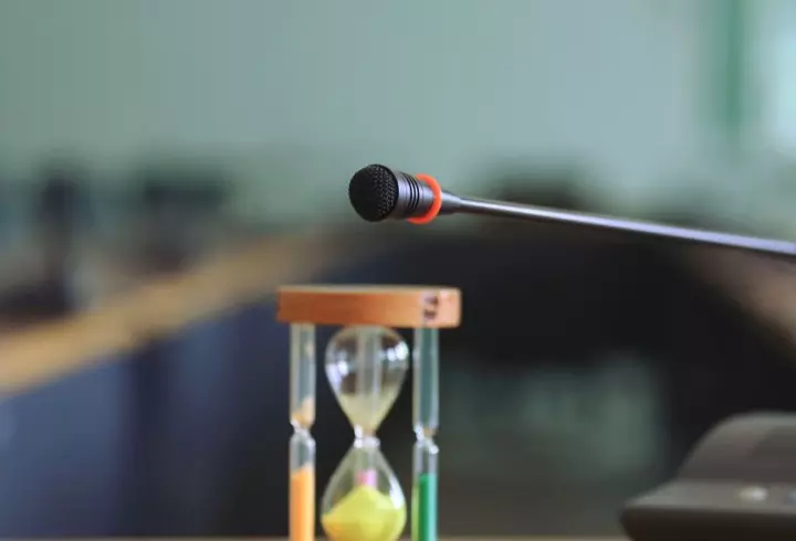 De ce nu poţi să strănuţi fără să închizi ochii